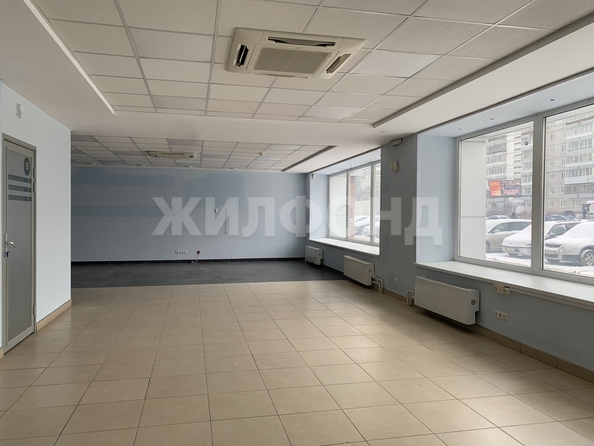 
  Продается универсальное помещение, 330 м², Иркутский тракт
. Фото 3.