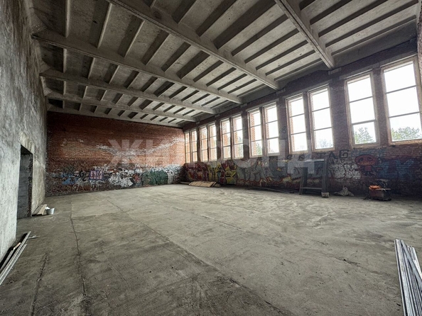 
  Продается универсальное помещение, 2944 м², Иркутский тракт
. Фото 10.