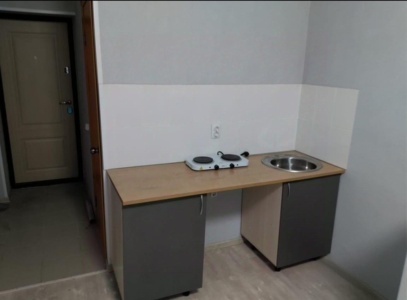
  Сдается 1-комн. квартира 18 м². Фото 1.