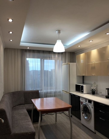 
  Сдается 1-комн. квартира 40 м². Фото 1.