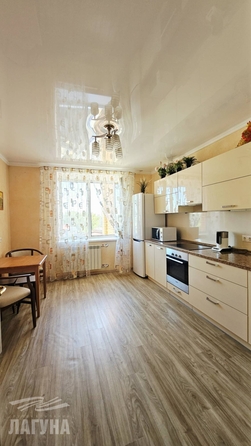 
  Продается 4-комн. квартира 121.5 м². Фото 1.