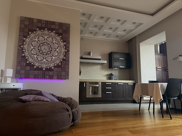 
  Сдам 2-комн. квартиру 58 м². Фото 1.