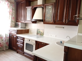 Снять трехкомнатную квартиру Киренского ул, 71 м², 40000 рублей