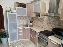 Продается 4-комнатная квартира Ладо Кецховели ул, 83 м², 11500000 рублей