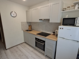 Продается 2-комнатная квартира Металлургов пр-кт, 53.1 м², 6900000 рублей