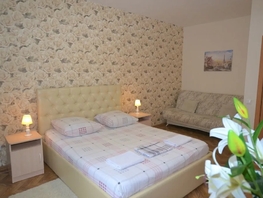 Снять однокомнатную квартиру Алексеева ул, 51  м&sup2;, 2835 рублей
