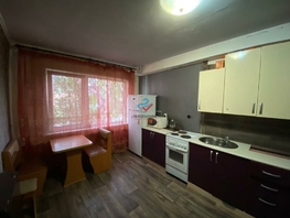Продается 2-комнатная квартира Ленинградская ул, 50.9 м², 2060000 рублей