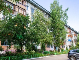 Продается 3-комнатная квартира Воинов-Интернационалистов ул, 62.7 м², 2400000 рублей