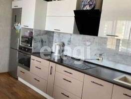 Продается 3-комнатная квартира Сергея Ускова ул, 81.2 м², 6250000 рублей