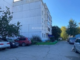 Продается 3-комнатная квартира Строителей пр-кт, 69.7  м², 6500000 рублей