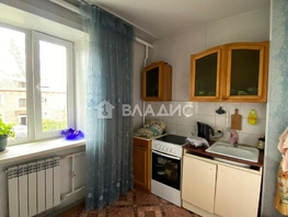 Продается 2-комнатная квартира Строителей ул, 42  м², 2000000 рублей