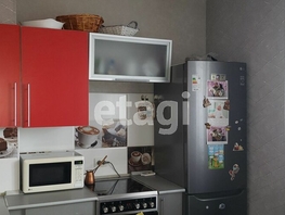 Продается 2-комнатная квартира мкр. 105-й, 57.8 м², 4900000 рублей