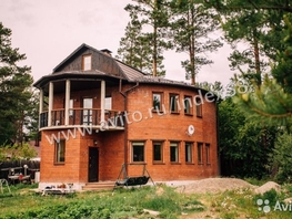Дом, 157.6 м², 3 этажа, участок 10 сот.