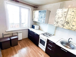 Продается 3-комнатная квартира 12а микрорайон, 65  м&sup2;, 5600000 рублей
