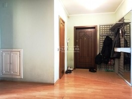 Продается 5-комнатная квартира Строителей б-р, 259.8  м², 20800000 рублей