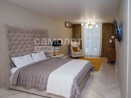 Продается 4-комнатная квартира Строителей б-р, 127  м², 24999000 рублей