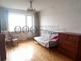 Продается 3-комнатная квартира Строителей б-р, 69  м², 6200000 рублей