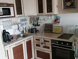 Продается 3-комнатная квартира Шахтеров пр-кт, 54.2 м², 6000000 рублей