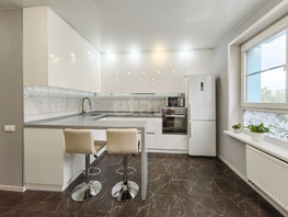 Продается 3-комнатная квартира Дунаевского ул, 72 м², 9390000 рублей