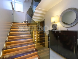 Продается 4-комнатная квартира Кедровая ул, 224.3 м², 55000000 рублей