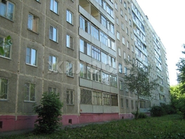Продается 3-комнатная квартира Бориса Богаткова ул, 56.2 м², 7400000 рублей