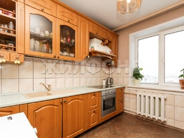 Продается 4-комнатная квартира Карла Либкнехта ул, 76.7  м², 12800000 рублей
