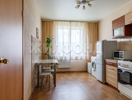 Продается 1-комнатная квартира В. Высоцкого ул, 43  м&sup2;, 4200000 рублей
