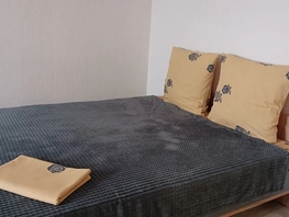 Снять двухкомнатную квартиру Лунная ул, 54  м&sup2;, 4625 рублей