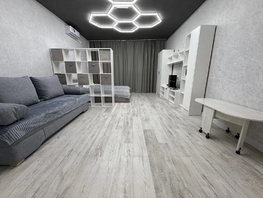 Снять трехкомнатную квартиру Кавалерийская ул, 100  м&sup2;, 5175 рублей