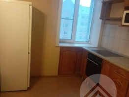 Снять трехкомнатную квартиру Первомайская ул, 70 м², 27000 рублей