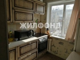 Продается 4-комнатная квартира Бориса Богаткова ул, 60.4  м², 5800000 рублей
