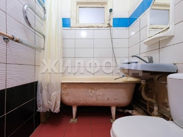 Продается 2-комнатная квартира Бориса Богаткова ул, 43 м², 3990000 рублей