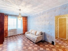 Продается 1-комнатная квартира ярослава гашека, 37.2  м², 3600000 рублей
