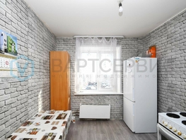 Продается 1-комнатная квартира Тарская ул, 33  м², 3890000 рублей