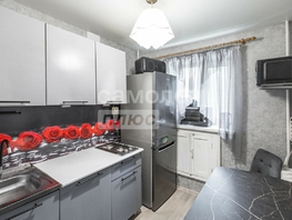 Продается 1-комнатная квартира 50 лет Профсоюзов ул, 28.6 м², 3000000 рублей