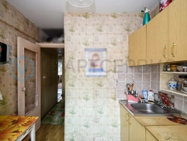 Продается 2-комнатная квартира 18-й военный городок, 48.2  м², 3900000 рублей