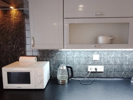 Снять двухкомнатную квартиру Перелета ул, 51  м&sup2;, 2500 рублей