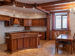 Дом, 454 м², участок 1500 сот.