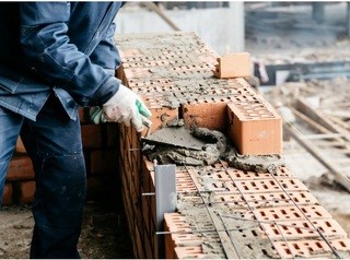 Иркутские строители испытывают острый дефицит трудовых мигрантов