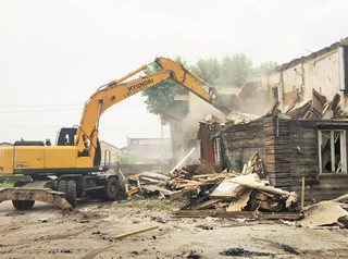 Только 5 аварийных домов расселят в Красноярске до конца 2019 года