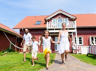 Льготная ипотека на строительство дома для молодых семей пока не выдается