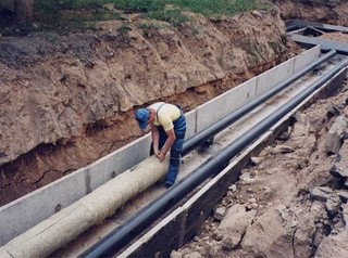 В Маркова строят новый водопровод