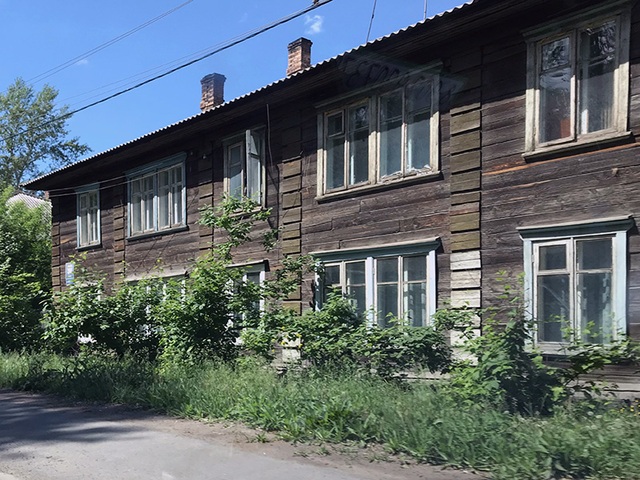 13 бараков вдоль улицы Свердловской предназначили к сносу