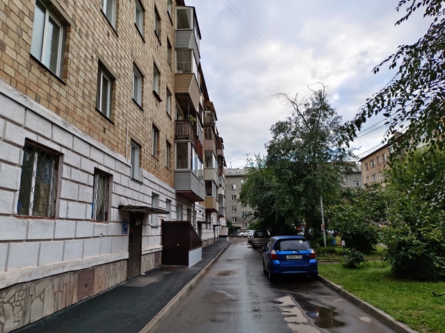 На вторичном рынке постепенно накапливается предложение